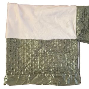 Green crib skirt for